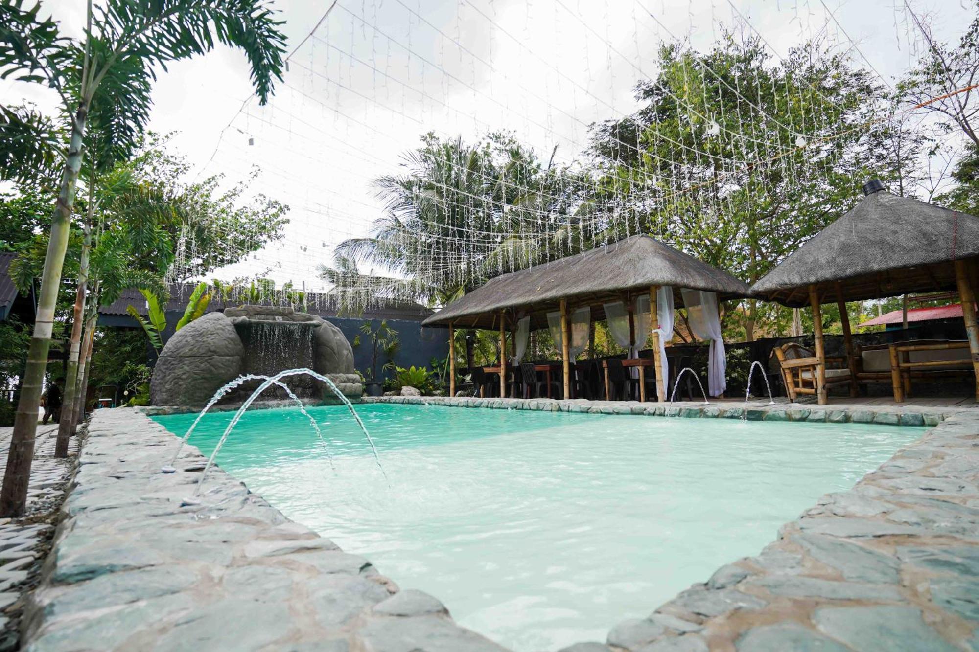Marika Resort Badian Exteriör bild